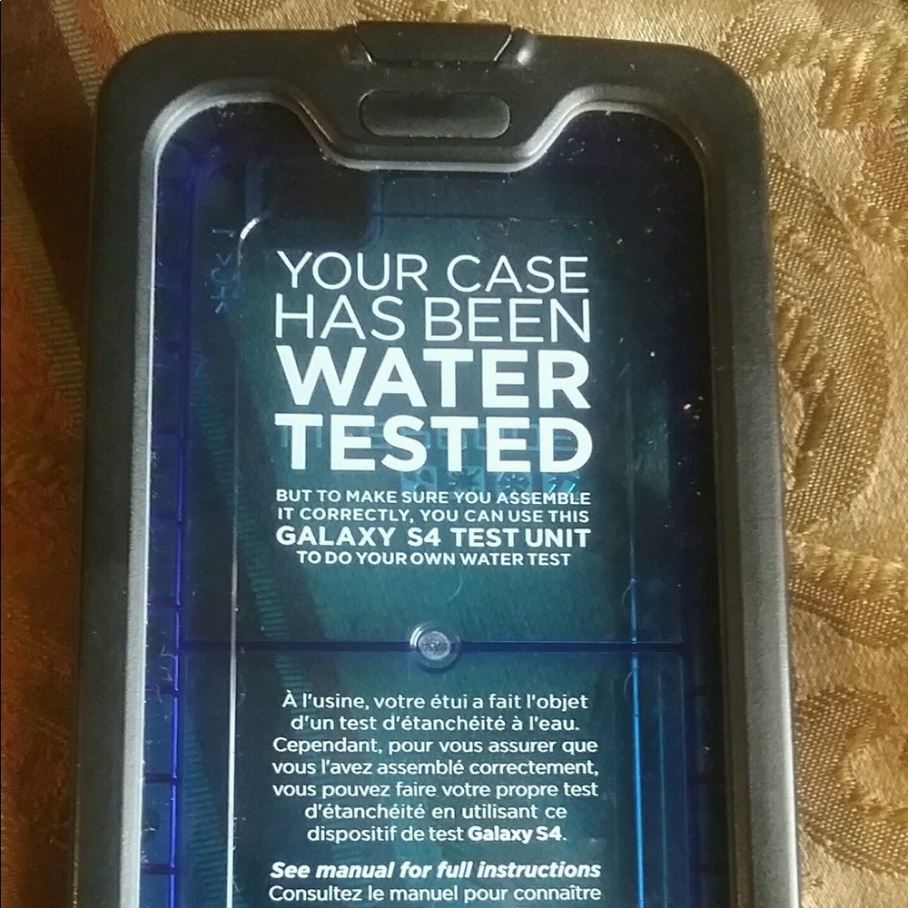 Waterproof case for the Galaxy S4